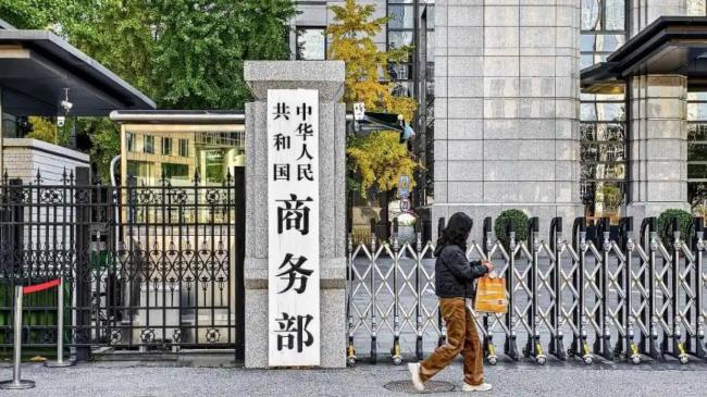美商务部长涉中国反制言论有何意味 中美经贸博弈再升级